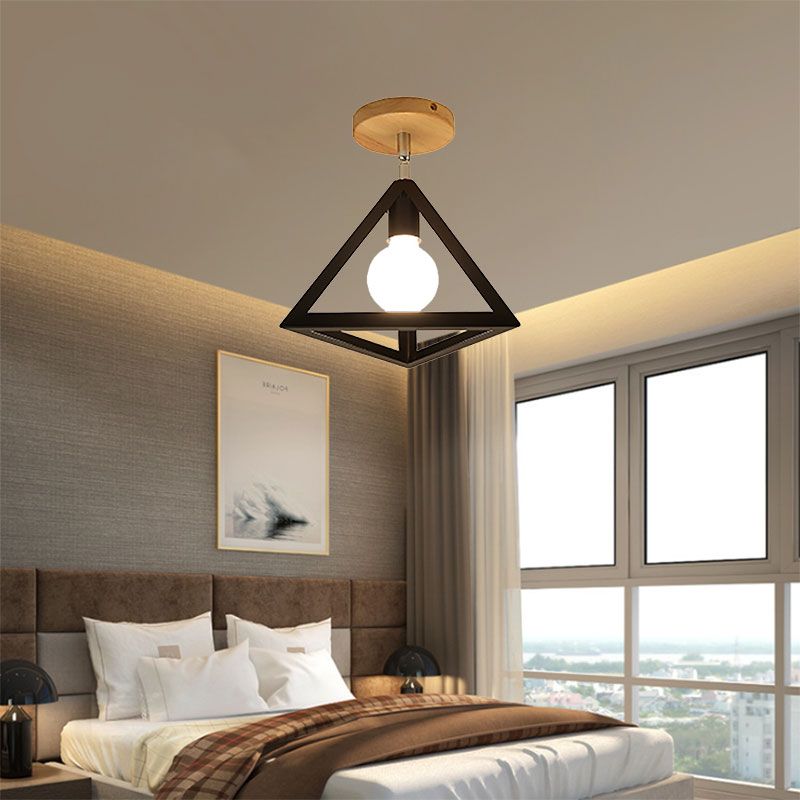 Vintage Style Wire Cage Semi Flush Mount mit Dreiecksschirm 1 Licht Metallhalbbündige Deckenbefestigung in Schwarz/Weiß