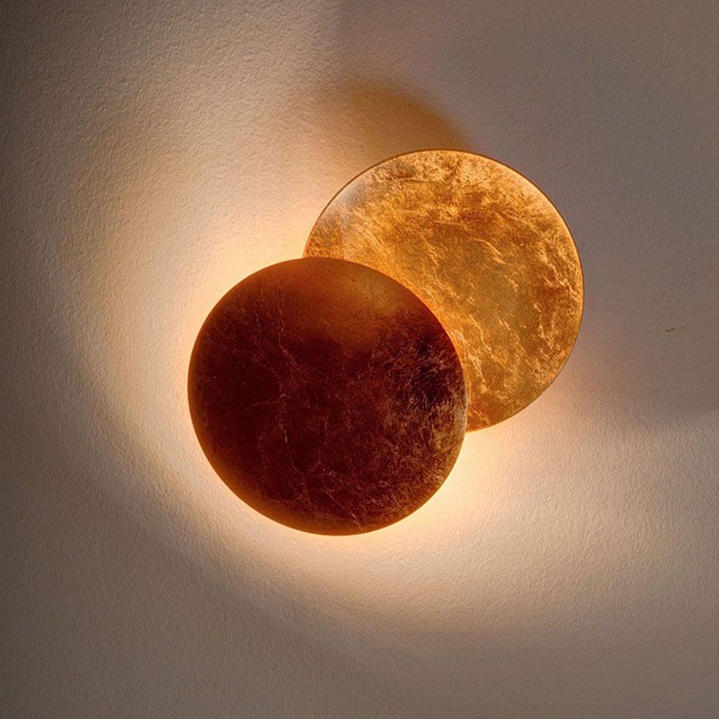 Modern Style Wall Mount Light Rotatable LED Wall Sconce Light with Metal Shade