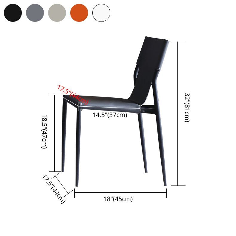 Silla lateral de cuero estilo diseñador para balcón, silla de comedor con respaldo sólido y patas negras