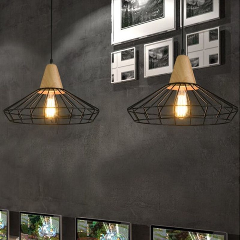 Lampada sospesa in gabbia a 1 luce Rustico in metallo in metallo illuminazione a sospensione commerciale con presa in legno