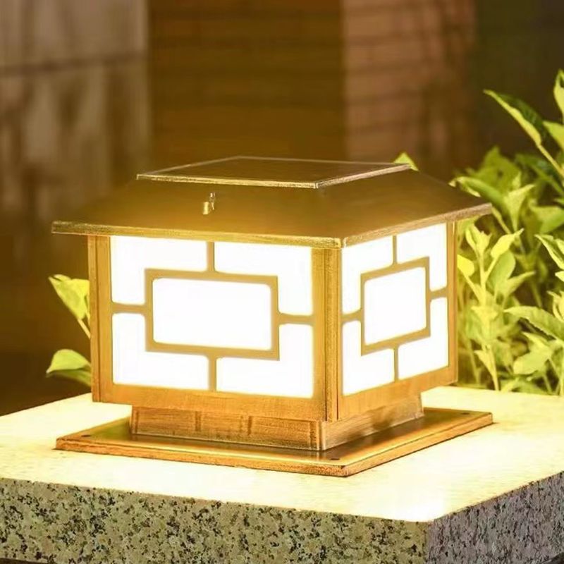 Contemporary Pillar Light Household Golden LED Solar Lighting Fixture for Garden