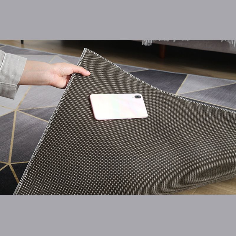 Modern Area Rug Classic Geometry Pattern Carpet Polyester Living Room Rug with Non-Slip Backing