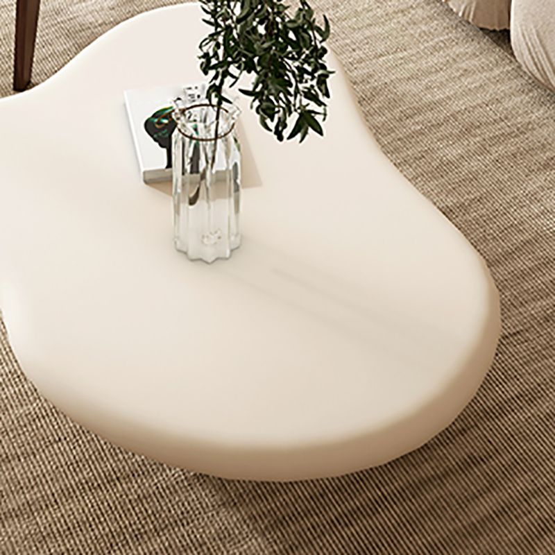 Scandinavian Wooden Coffee Table Free Form 3 Legs Cocktail Table for Home