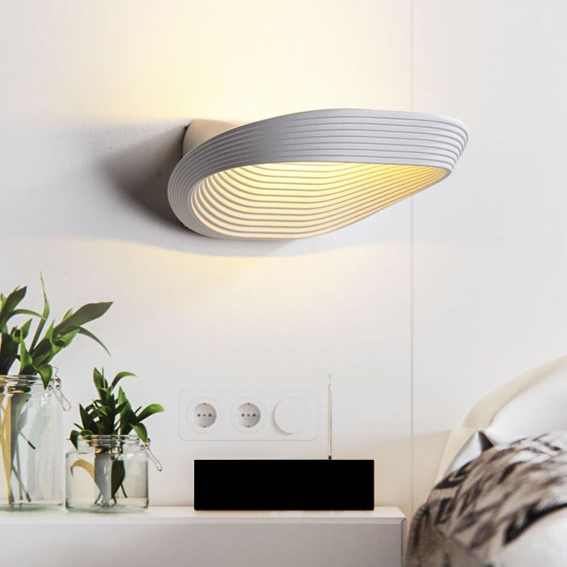Nordic Style Minimalism LED Wall Lamp Creative Layered Metal Shaped Home Decorative Sconce Light for Bedroom