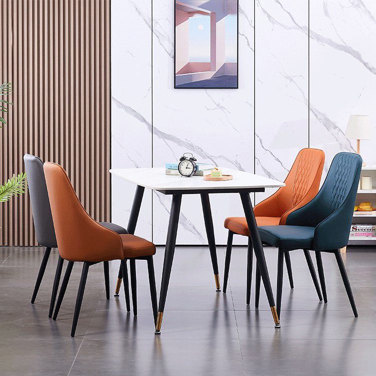 Chaise de salle à manger en cuir moderne, chaises latérales sans accoudoirs à dossier solide avec pieds en métal