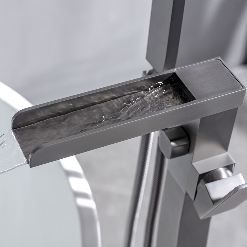 Modern Style Freestanding Faucet Floor Mounted Bathroom Faucet