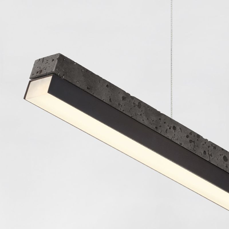 1-leichte Inselbeleuchtung postmoderner Stil Linearer Form Metall Kronleuchter in Schwarz