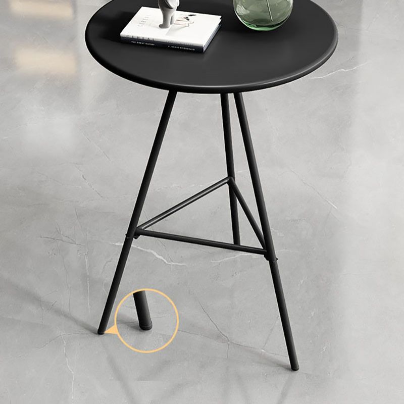 Tableau de bar en fer de style industriel 23.62 "Table intérieure ronde avec 3 jambes