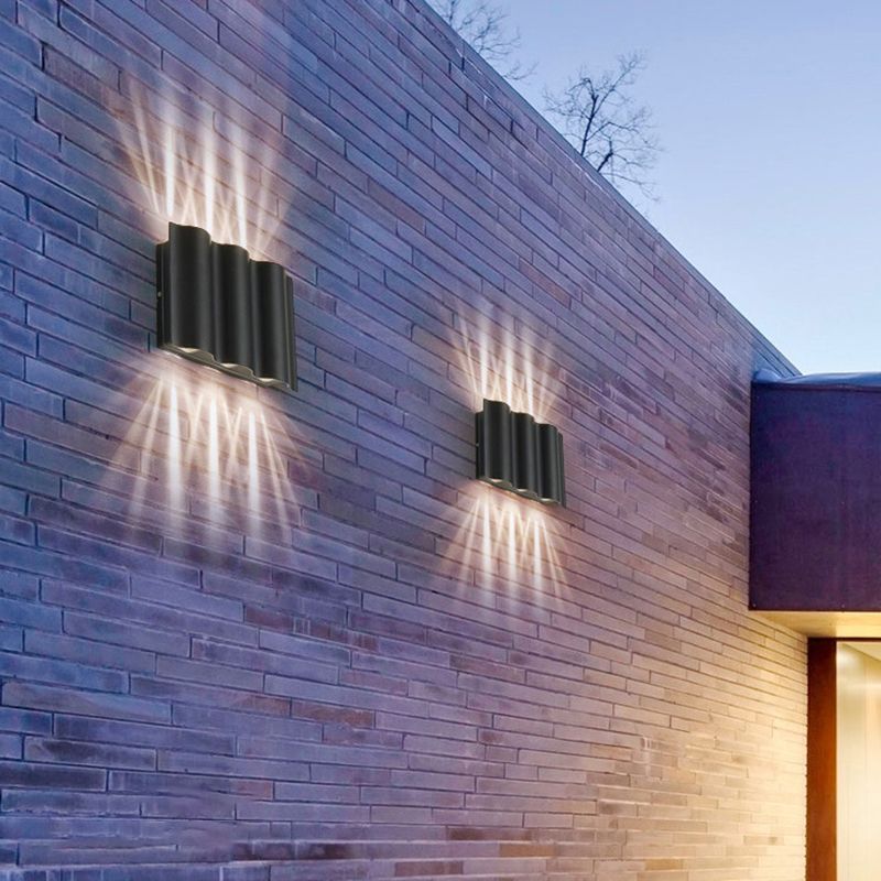 Modern Style Wave Shape Wall Sconce Metal Sconces in Black for Outdoor