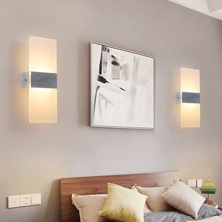 Lámpara de pared LED acrílica rectangular de aluminio cepillada estilo contemporáneo Simplicidad de apliques de interior para pasillo del pasillo
