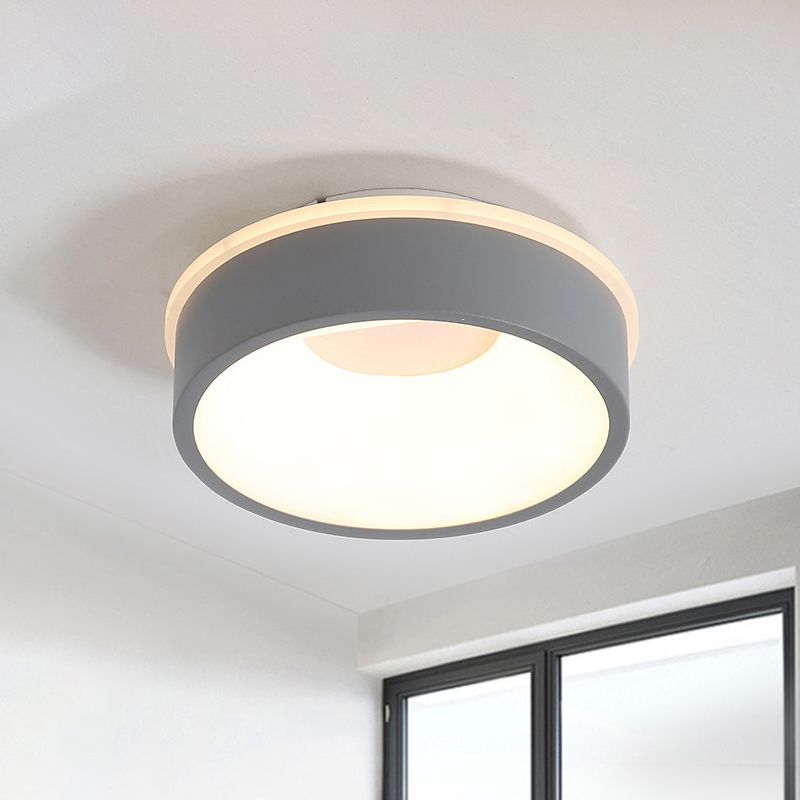 Nordic Hollowed Triangle/Round/Square Flush Lamp Metallic LED Foyer Ceiling Mounted Light in Grey/White