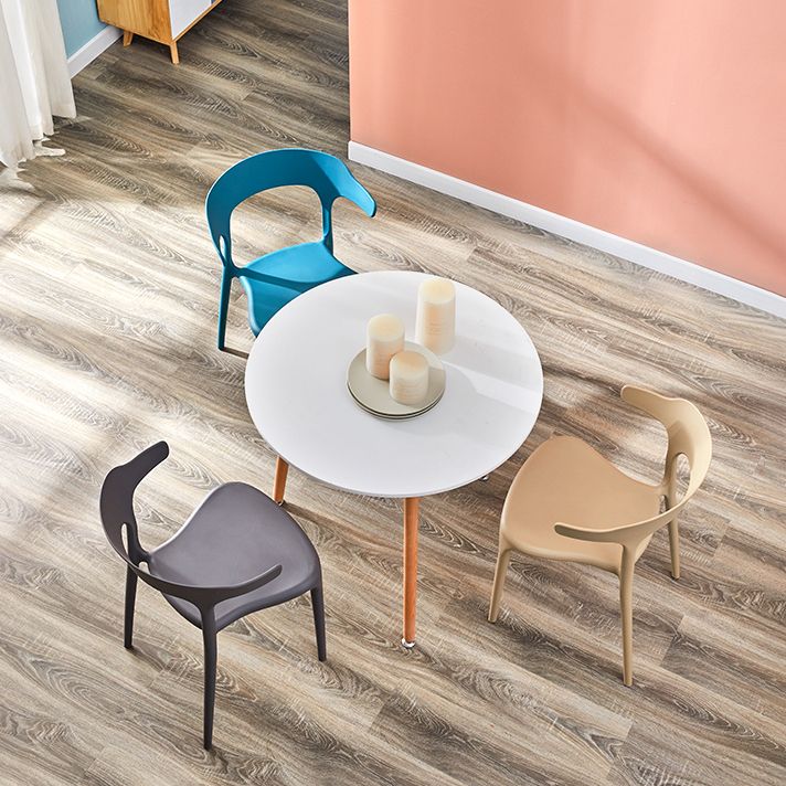 Ensemble de chaise de salle à manger en plastique à dossier ouvert empilable de chaise latérale moderne à la maison
