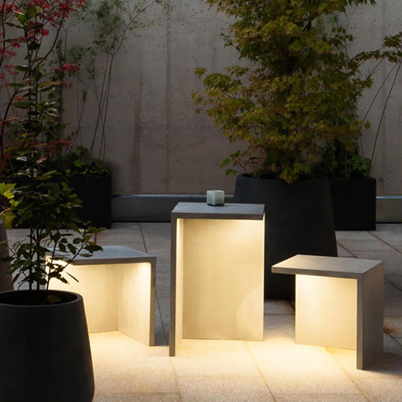 Nordic Style Lawn Lamp White Waterproof Outdoor Light for Courtyard