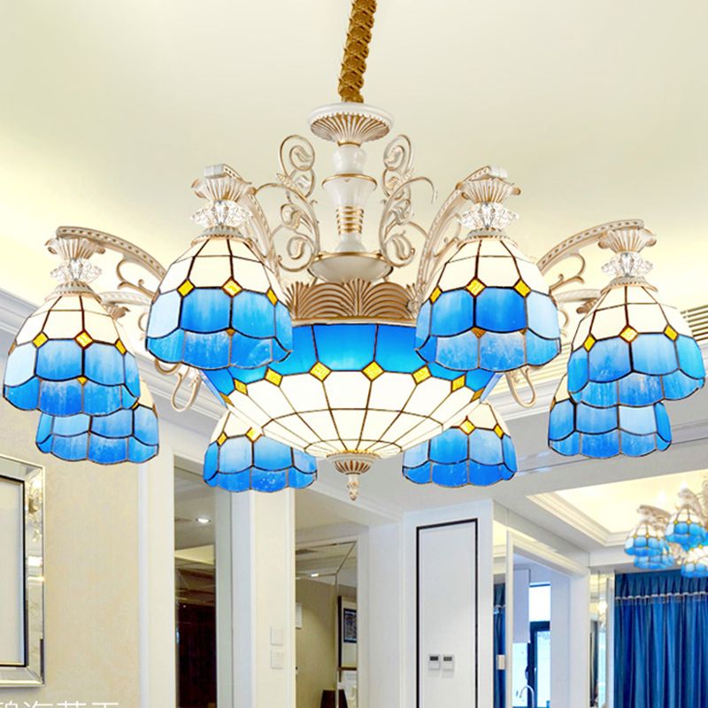 Grille de lustre bleu en verre tachée