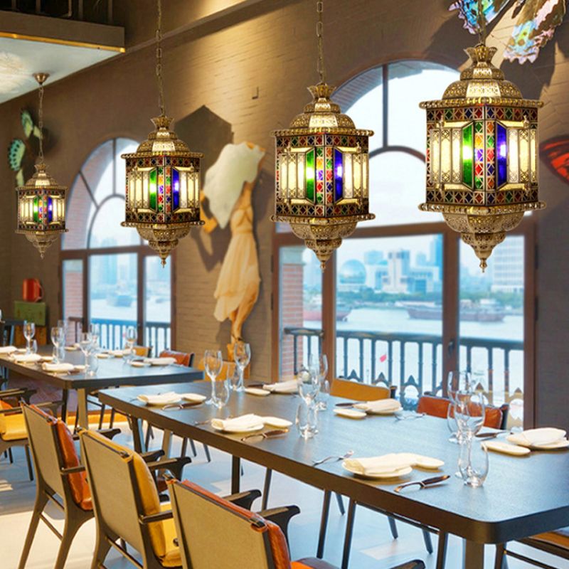 Candelera de 3 luces Arabia Arabia Lantern Metal Defectora de iluminación suspendida en latón para restaurante