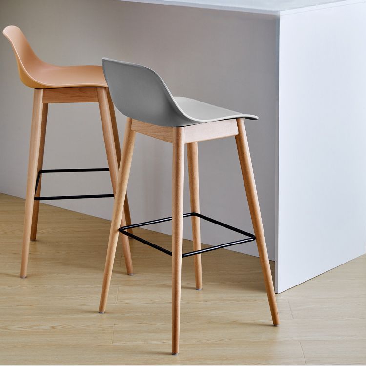 Scandinavian Armless Bar Stools Plastic Low Back Barstool with 4 Beech Legs