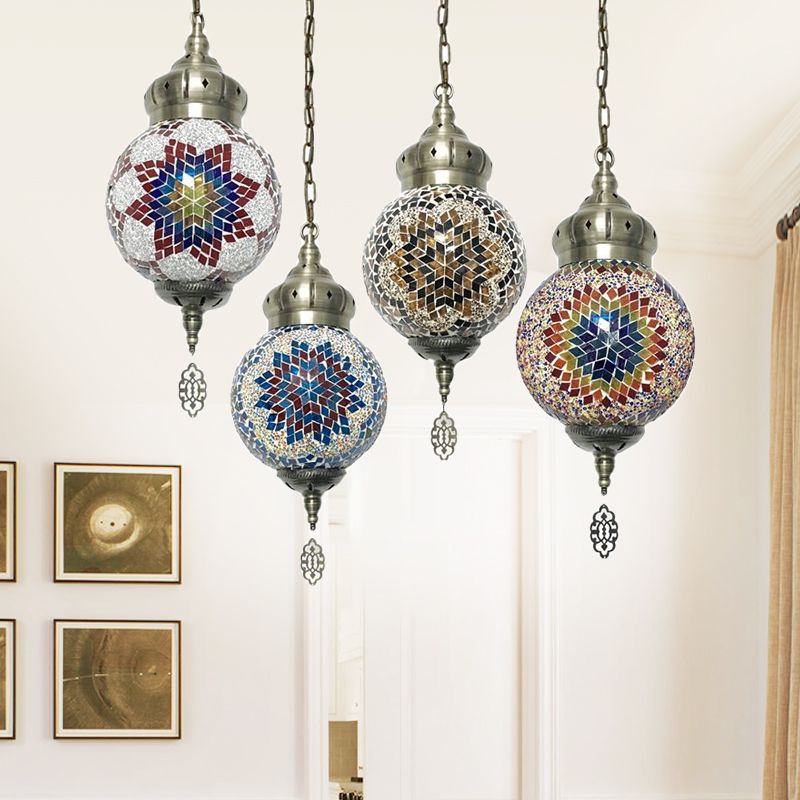 1/4 bulbos de la esfera del techo Tradición Rojo/azul/dorado Vidrillo accesorio de iluminación suspendida para restaurante