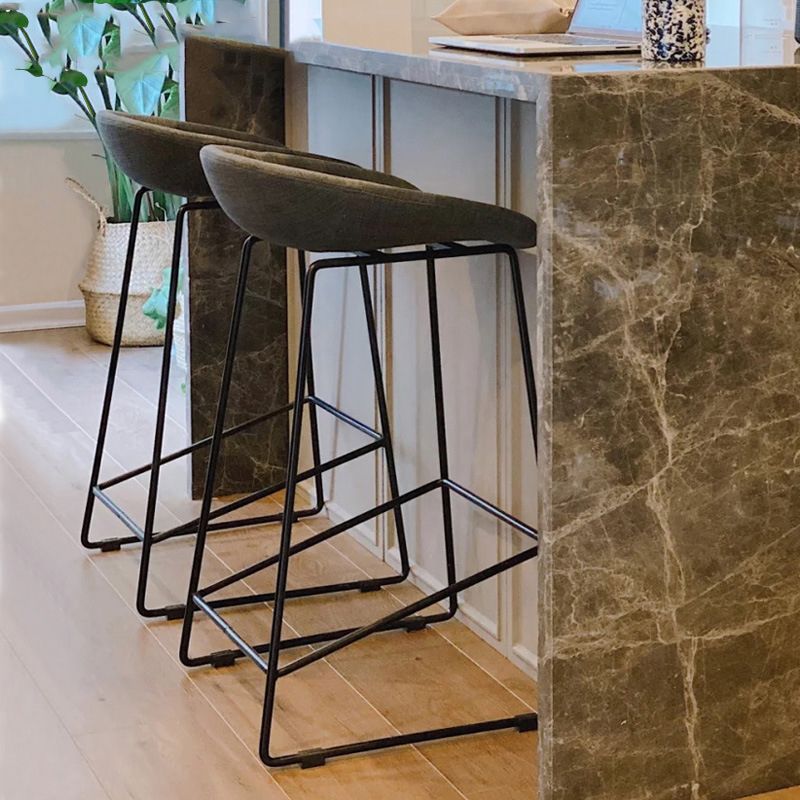 Metal Bar Stool Modern Style Low Back Armless Counter Stool for Home Use