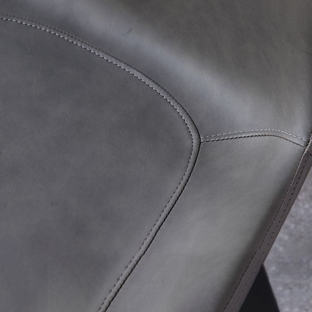 Chaise latérale en cuir de restaurant contemporain finition mate Parsons dinant des chaises