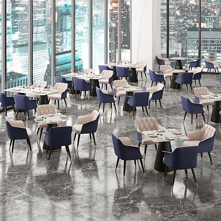 Silla de comedor con brazo de metal Glam, sillas laterales de piel sintética para uso doméstico