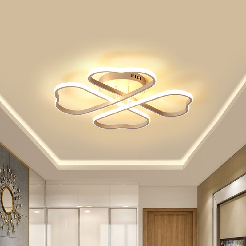 Heart Shape Acrylic Flush Mount Fixture Minimalism 18"/23"/28" W LED White Ceiling Lighting in Warm/White/3 Color Light