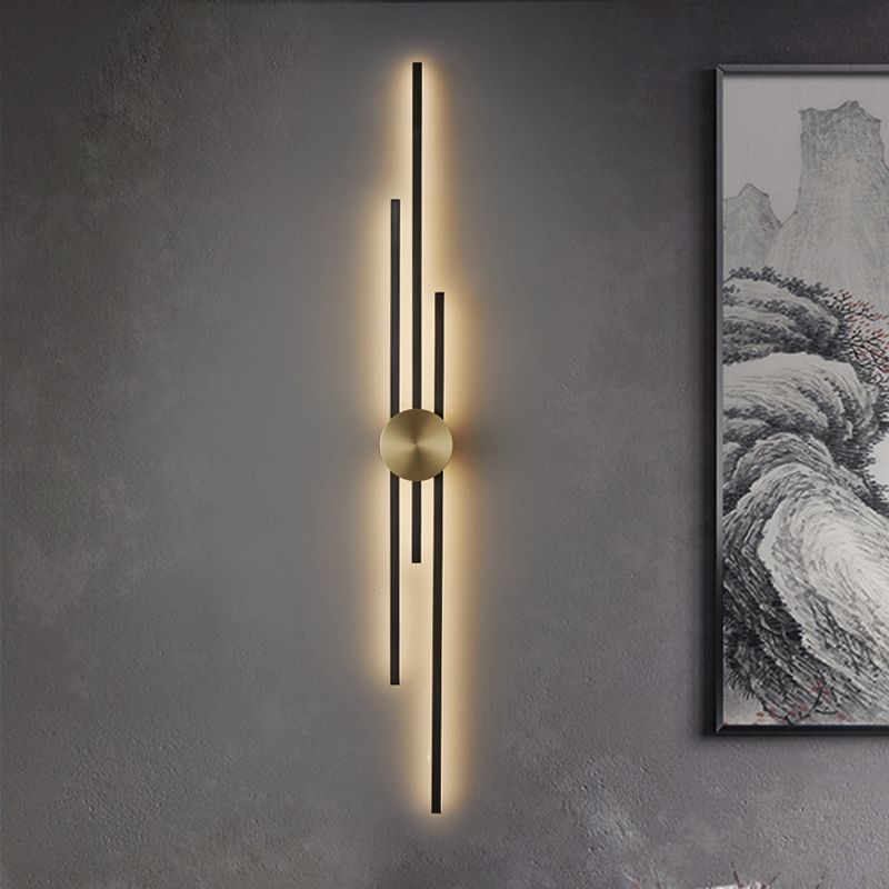 Metal Linear Shape Wall Light Modern Style Multi Lights Wall Mount Light Fixture