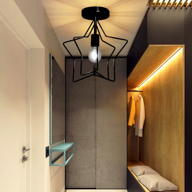 Éclairage de plafond noir noire