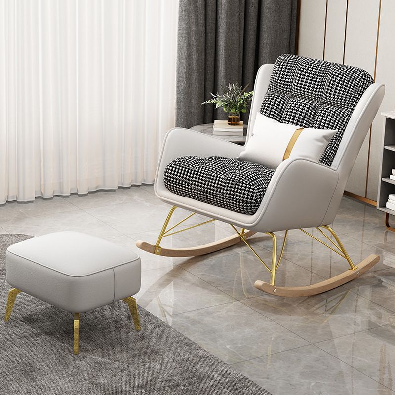 Modern Style Rocker Chair Metal Frame Spindle Rocker Chair with Cushion