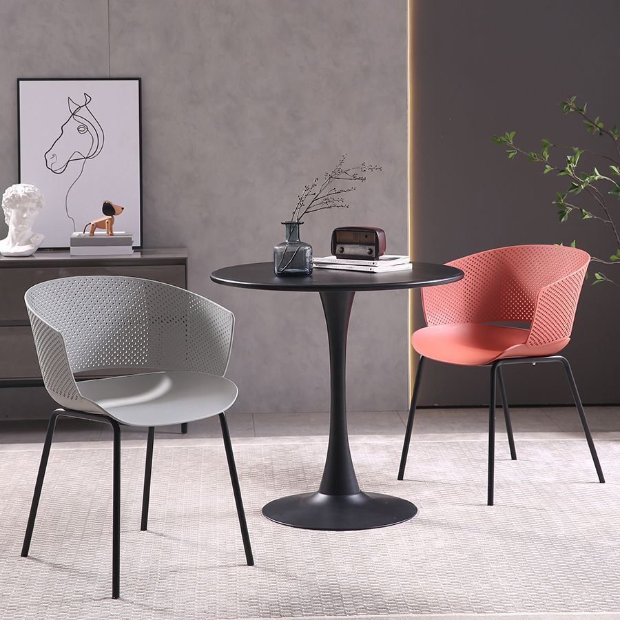 Silla de comedor contemporánea con respaldo abierto y patas de metal para cocina