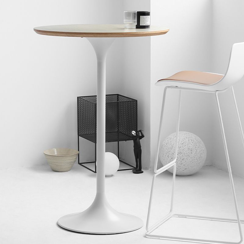 Contemporary Round Bar Height Table Metal Pedestal Bar Table for Cafe and Breakroom
