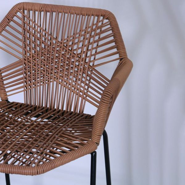 Moderne Armlehre Rückenlehne Theke Stuhl Iron Balcony Barhocker mit Rattansitz und Pedal