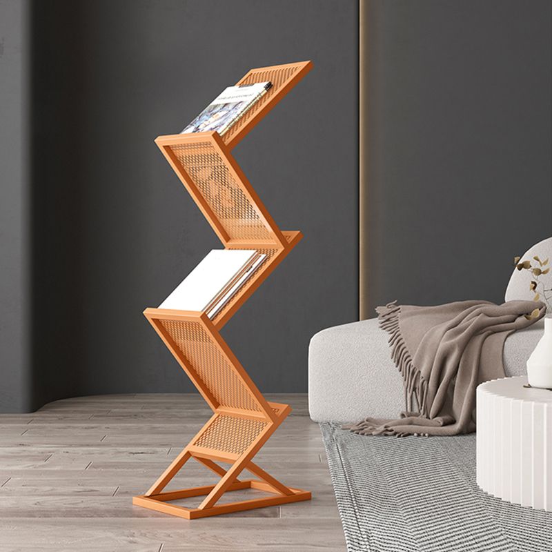 Libreria chiusa in metallo in stile scandinavo per l'home office