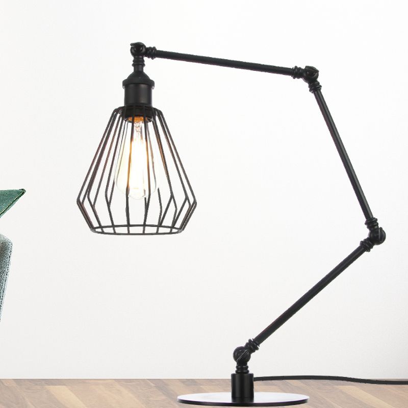 Lampada da tavolo per camera da letto Diamond Cage Illuminazione metallica Lampada da tavolo regolabile elegante a 1 testa per fattoria con finitura nera/ottone