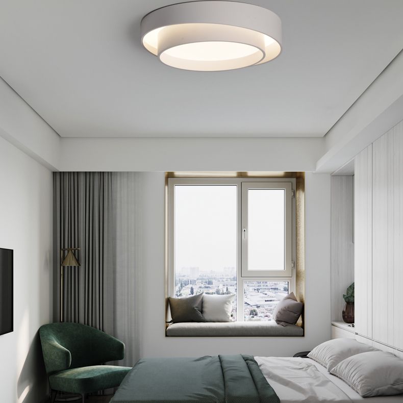 Gelakte ijzeren LED-inbouwarmatuur in moderne eenvoud acryl rond plafondarmatuur voor slaapkamer