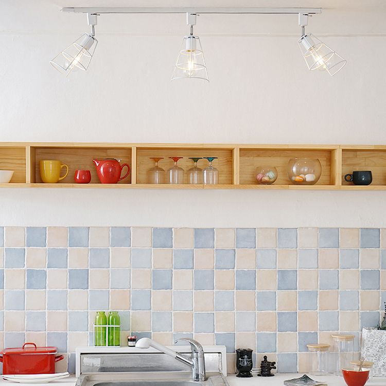 Lámpara de techo semi empotrada con jaula de alambre de 3 luces con pantalla cónica estilo retro metal negro/blanco 
Iluminación de techo giratoria