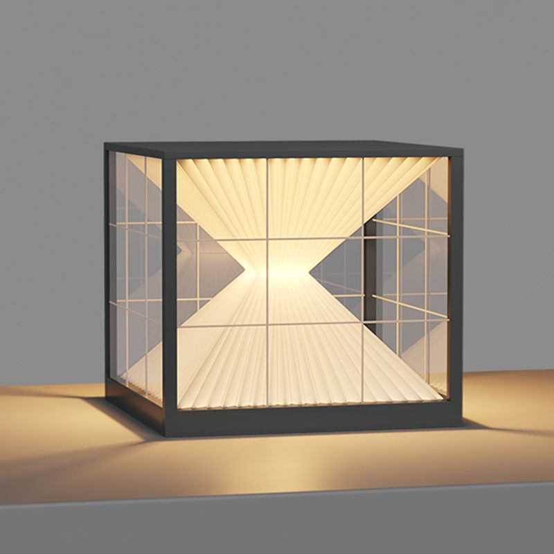 Square Shape Metal Outdoor Lamp Modern Style 1 Light Solar Pillar Light
