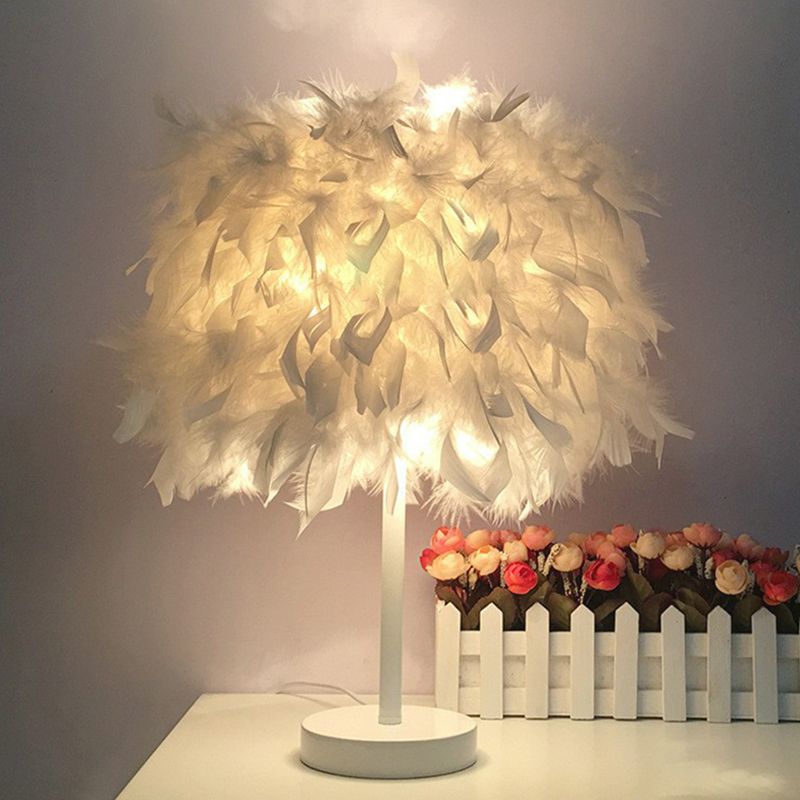 Éclairage de table de plumes en forme de cylindre LAMPE NORDIQUE SEUX-BULB