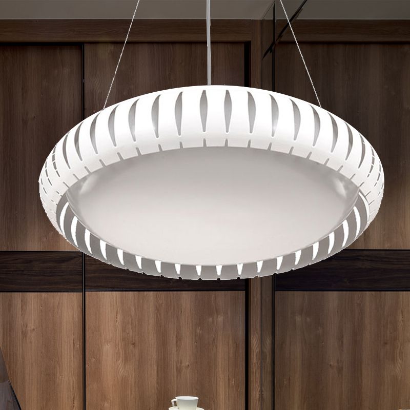 Lámpara moderna de metal de metal de techo redondo LED/negro/blanco en luz cálida/blanca/natural, 18 "/22" de ancho