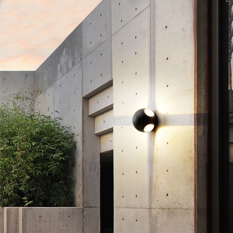 Modern Creative LED Waterproof Wall Lamp Aluminium Sphere Wall Sconce with Clear Glass Shade