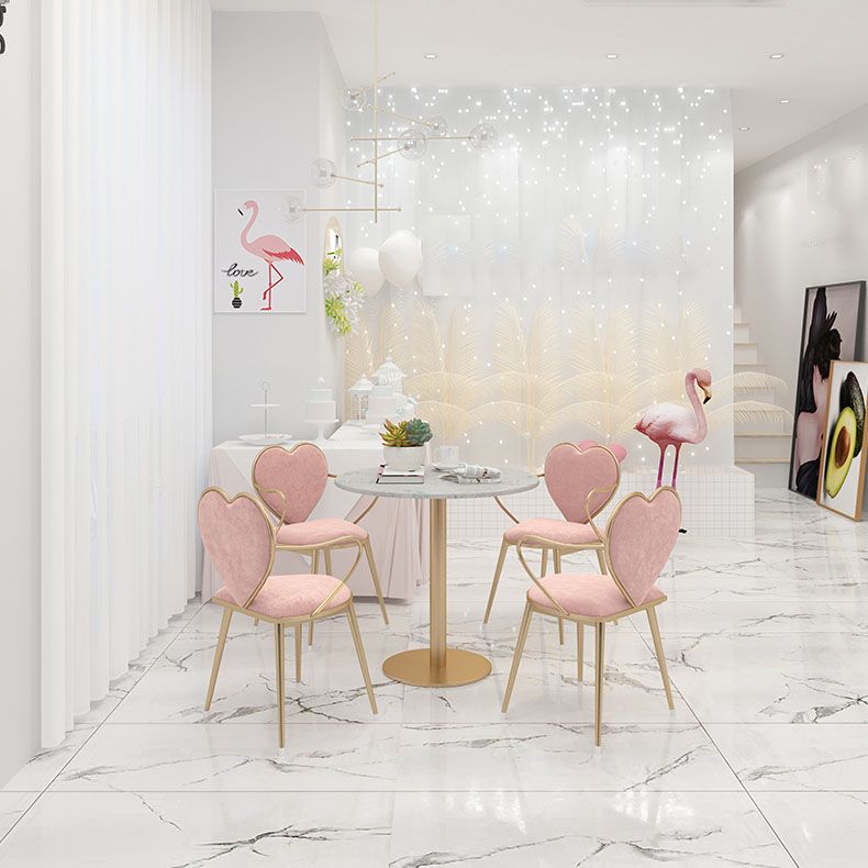 El comedor del terciopelo de Glam preside la silla de comedor del brazo del metal para el uso del restaurante