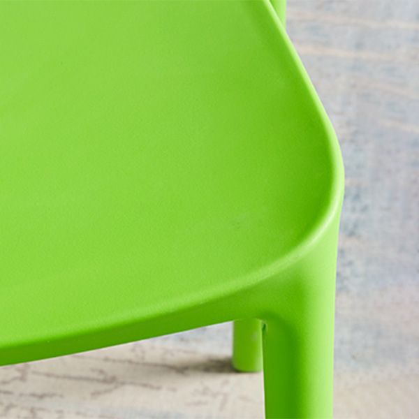 Chaises d'appoint empilables en plastique Chaise de salle à manger sans accoudoirs à dossier ouvert (Ensemble de 4)