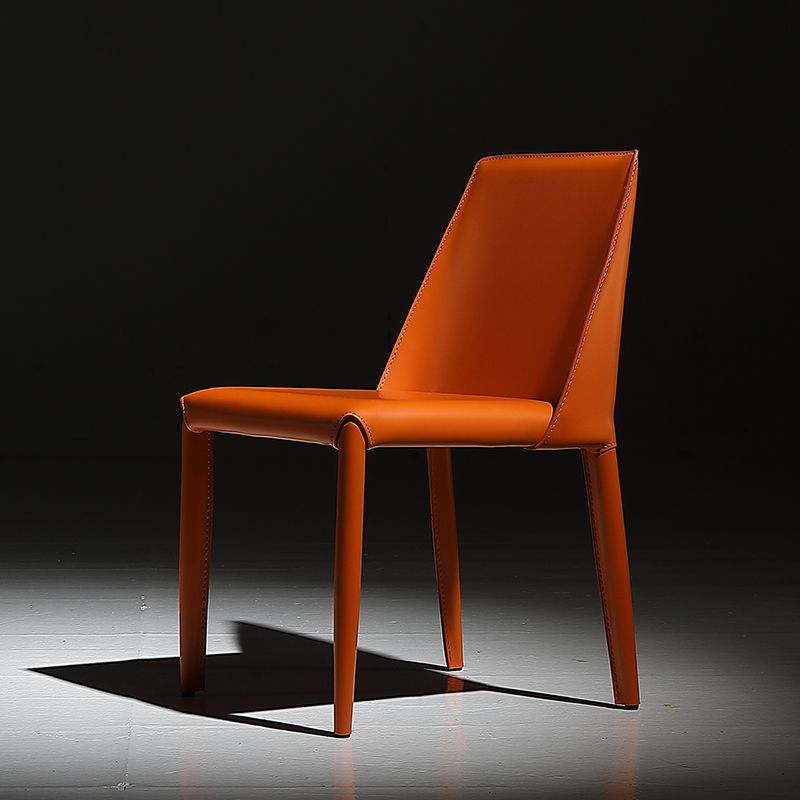 Silla de comedor de cuero moderna, silla lateral de metal sin brazos para uso doméstico
