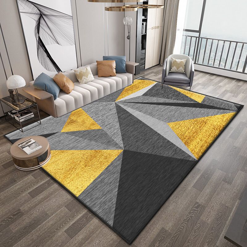 Neat 3D Effect Triangle Rug Multicolor Contemporary Carpet Polypropylene Machine Washable Pet Friendly Anti-Slip Rug for Home