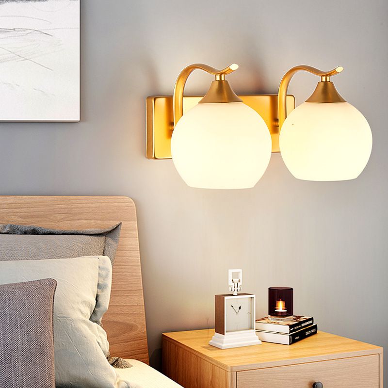 Sfera Light Sconce Light Cream Vintage Glass a 2 luci a parete Gold Montate