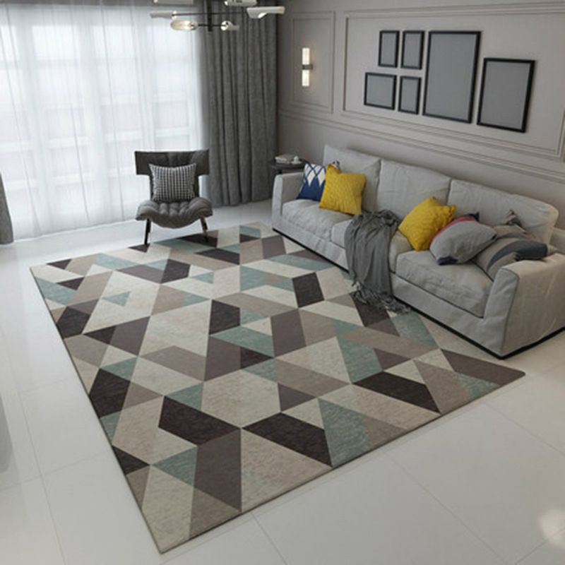 Decorative Triangle Printed Indoor Rug Contemporary Soft Polyester Area Rug Non-Slip Backing Carpet for Living Room
