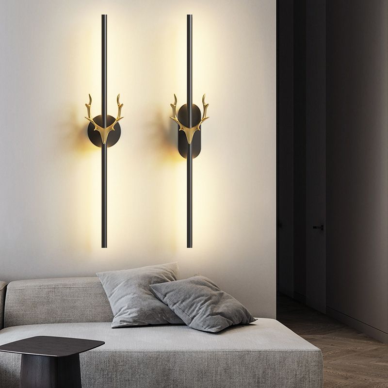 Modern Style Linear Shape Wall Sconce Metal 1 Light Sconce Lighting in Black for Bedroom