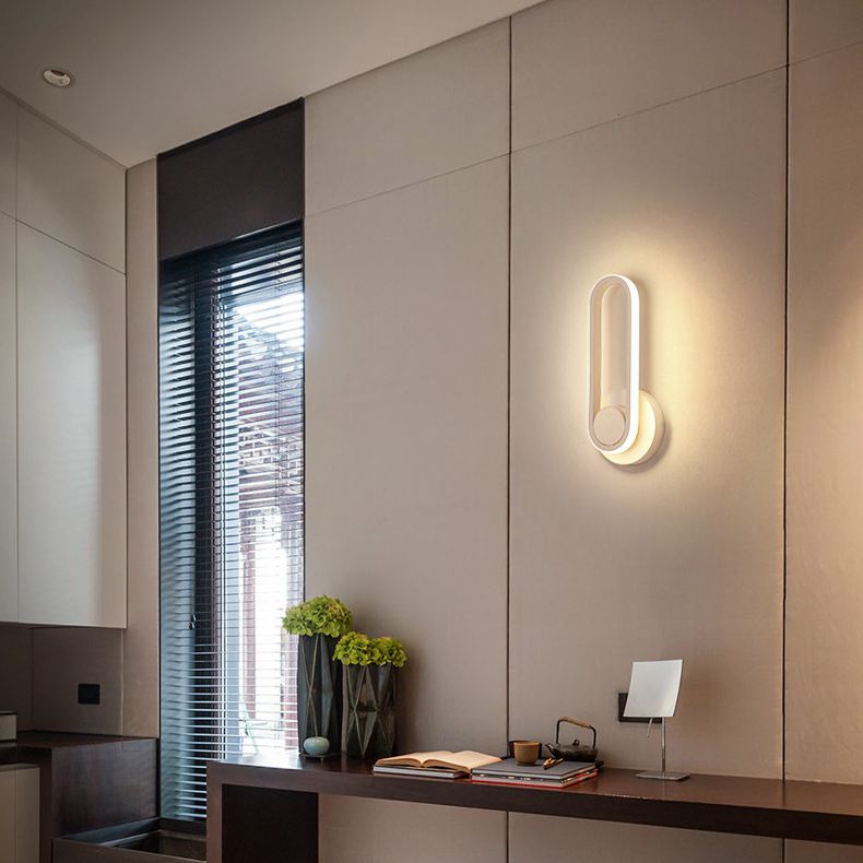 Modern Creative LED Rotatable Wall Lamp Wrought Iron Oblong Wall Sconce with Silicone Shade