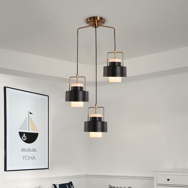 Lampe de suspension de suspension finale noire moderniste en métal en métal en forme de tambour