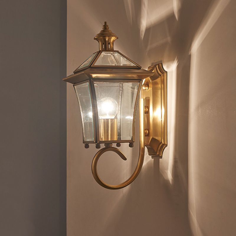 Clear Glass Lantern Wall Light Retro Style 1 Bulb Lodge Wall Lighting Ideas in Brass