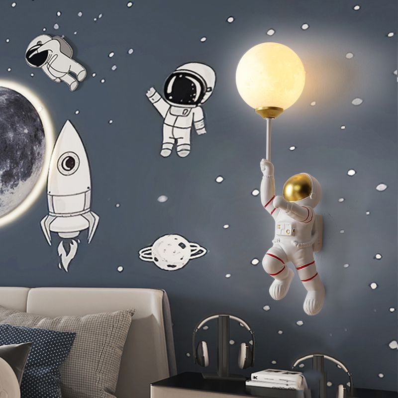 1 - Light Resin Wall Lighting Fixture , Astronaut and Globe Shape Wall Light